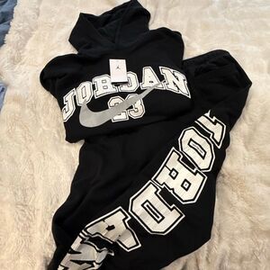 NWT Nike Jordan two-piece sweatsuit joggers with hoodie